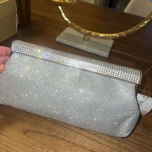 BRAND NEW SILVER WOMENS HANDBAG